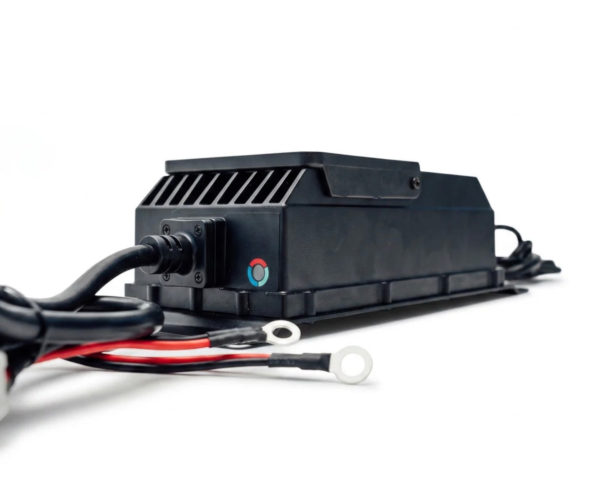 ABYSS® ON-BOARD 36V 20A HIGH-PRECISION MARINE LITHIUM BATTERY CHARGER